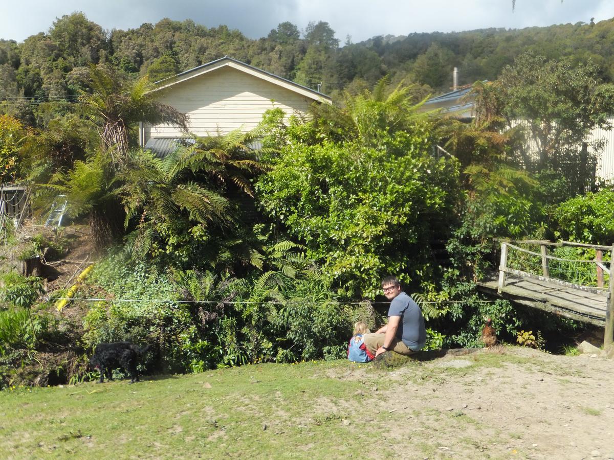Little Paradise & Petting Farm Greymouth Exterior photo