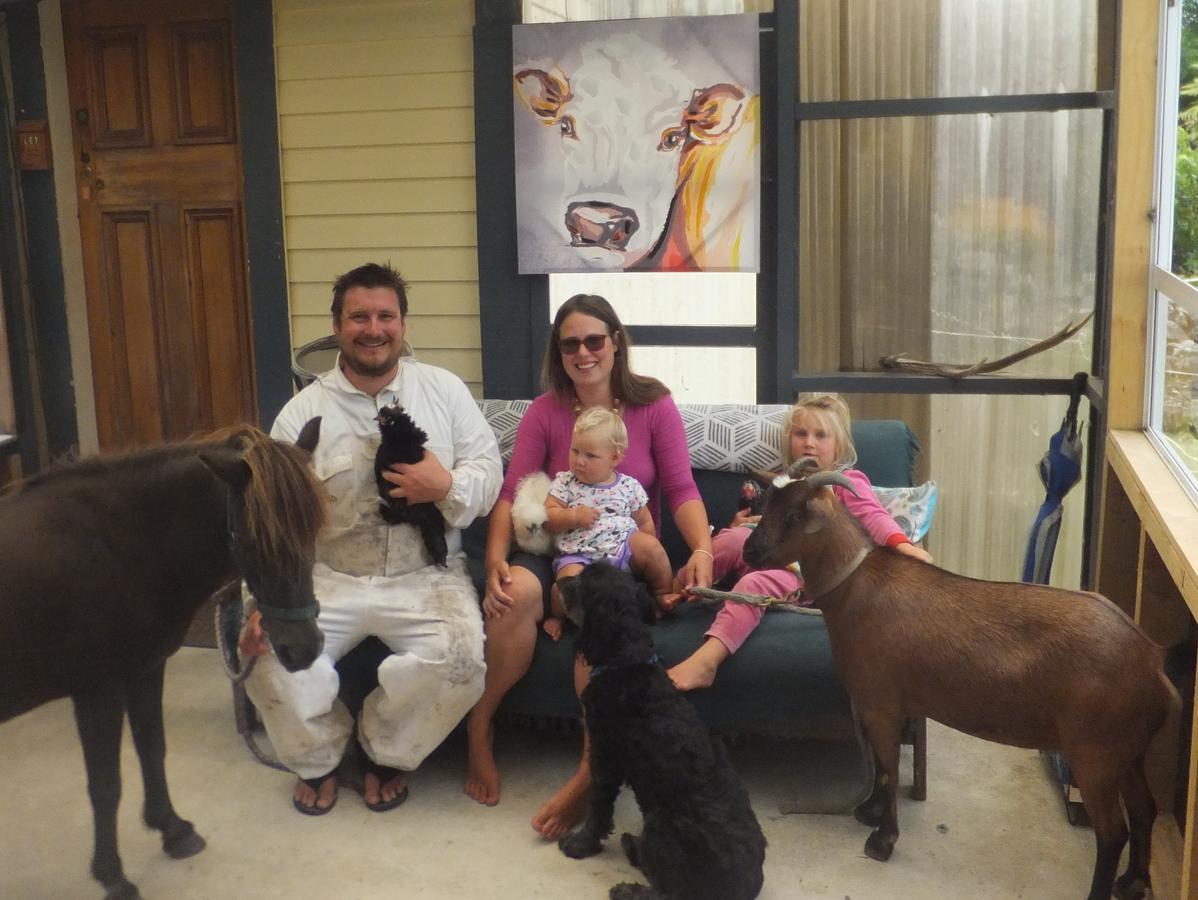 Little Paradise & Petting Farm Greymouth Exterior photo